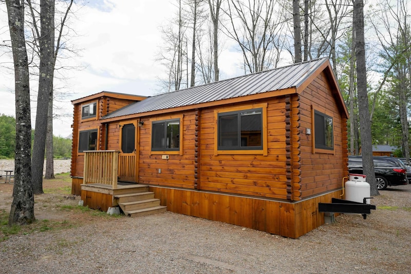 Saco Sunset Cabin-1